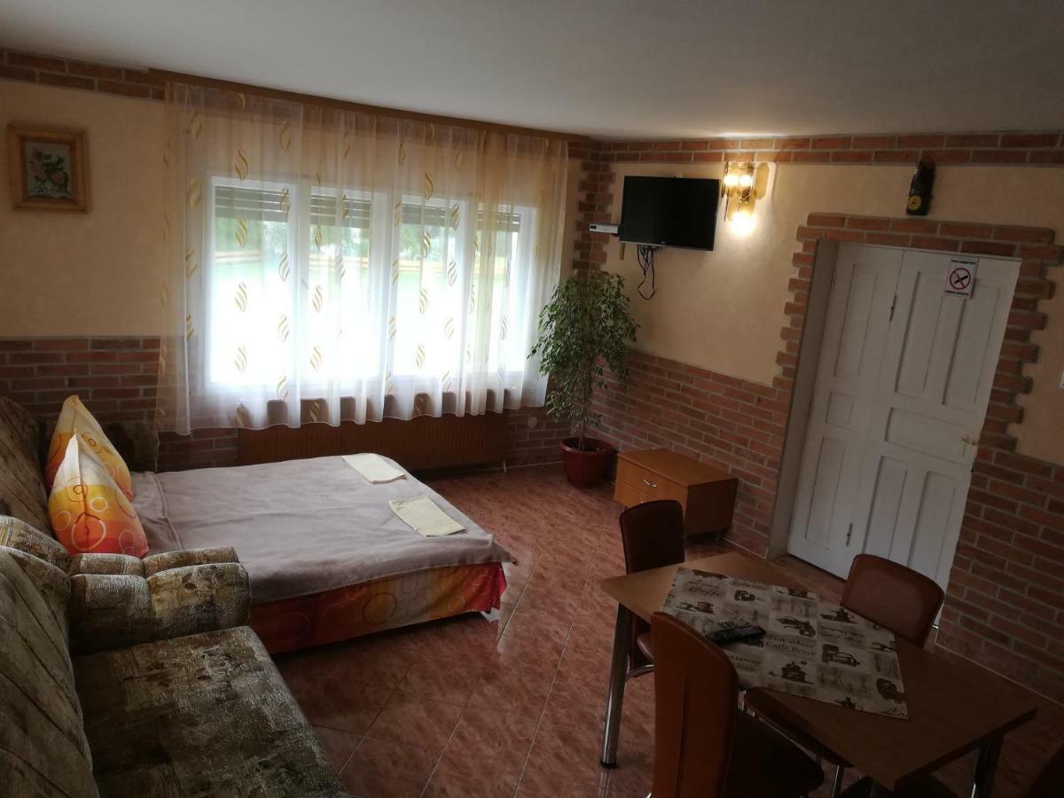 Pensiunea Colt Alb Băile Homorod エクステリア 写真