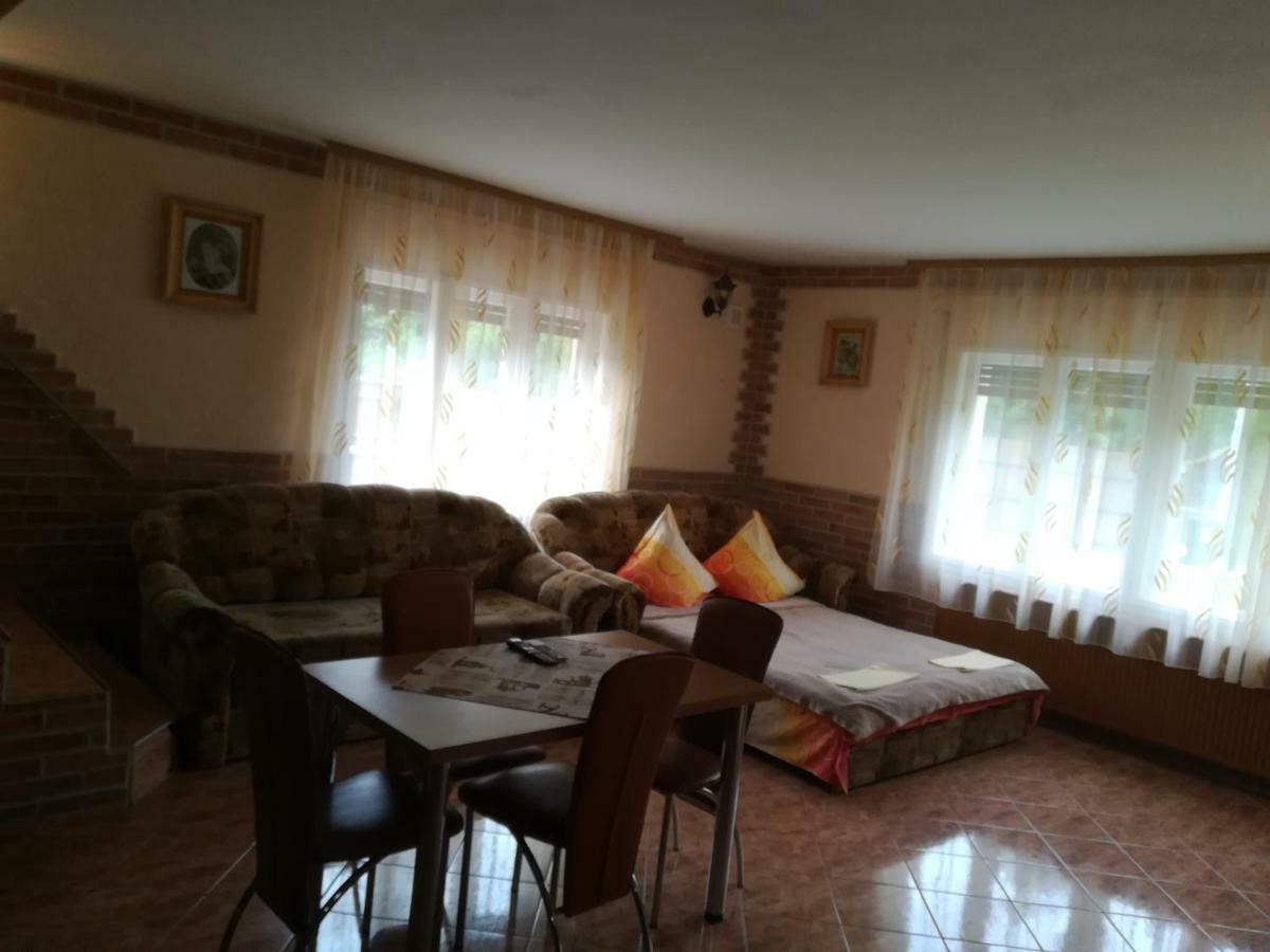 Pensiunea Colt Alb Băile Homorod エクステリア 写真